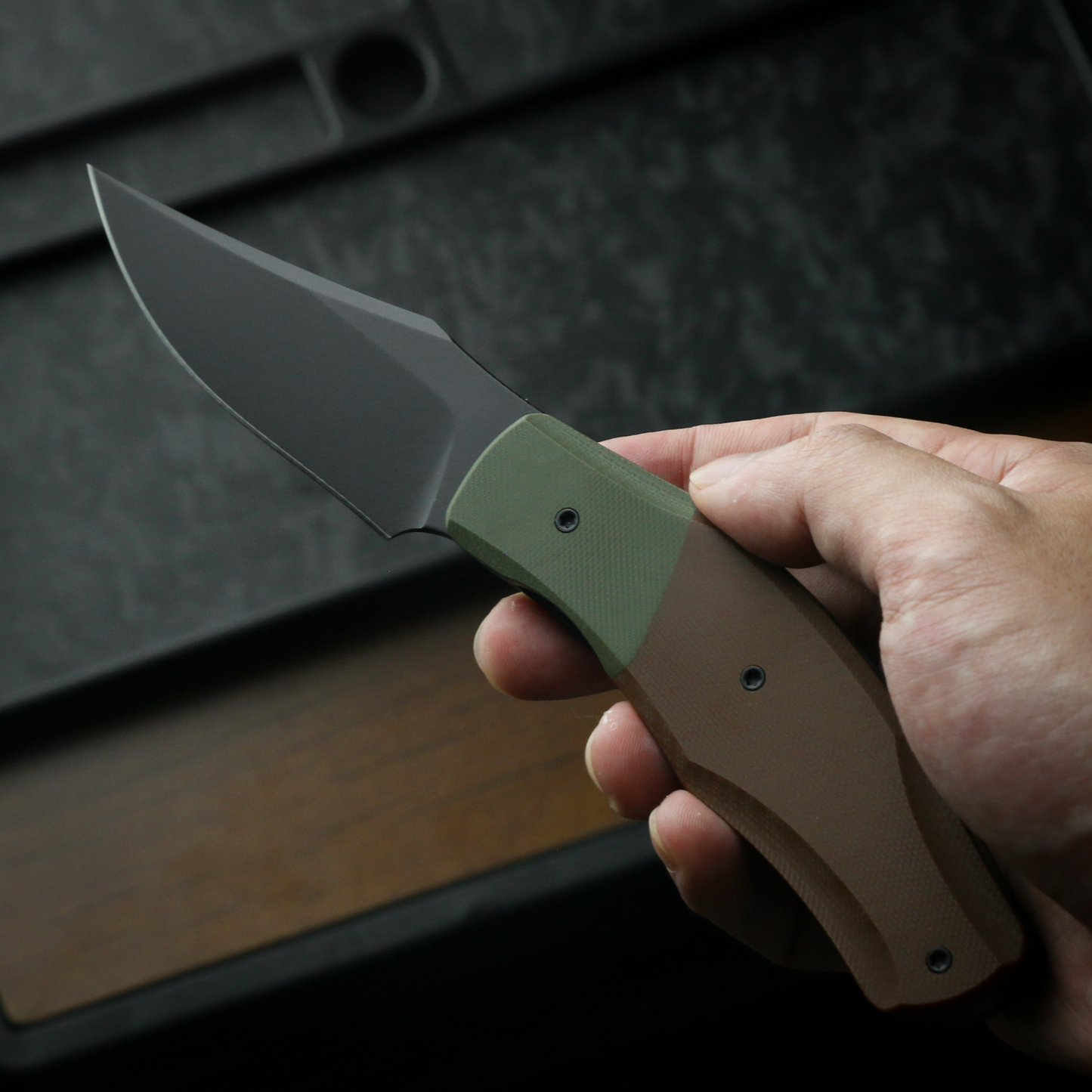 Old Fashioned Green & Brown G10